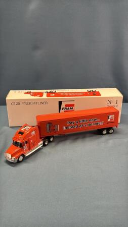 FRAM FREIGHTLINER SEMI