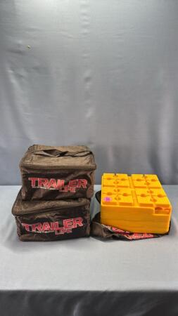 (3) SETS OF 4 8IN PLASTIC TRAILER PADS