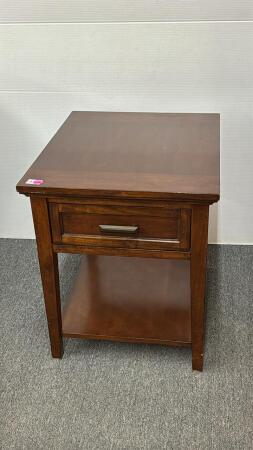 WOODEN END TABLE WITH DRAWER