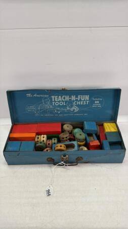 QUANTITY OF TINKER TOY PIECES