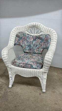 WICKER SUNROOM CHAIR