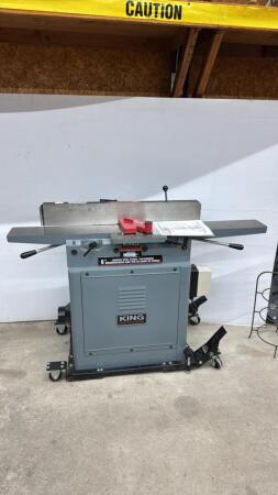 KING 6IN JOINTER WITH SPIRAL CUTTER HEAD