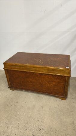 PLYWOOD BLANKET BOX