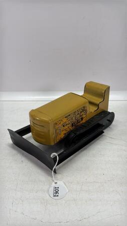 MINNTOY TIN BULLDOZER