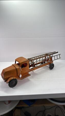 TIN LADDER TRUCK
