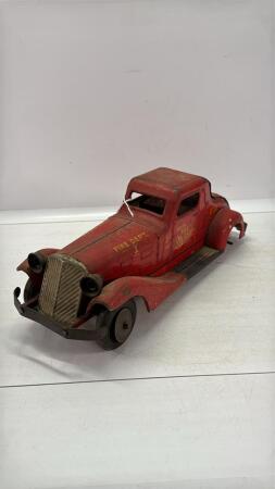 MARX MECHANICAL TIN WIND UP FIRE TRUCK WITH SIREN