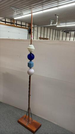 COPPER LIGHTNING ROD WITH 4 GLOBES ON STAND