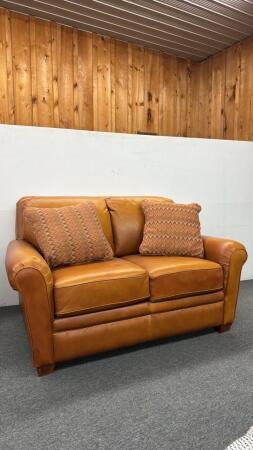 LEATHER LA-Z-BOY 2 CUSHION LOVE SEAT