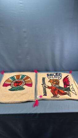 PAIR OF COLOURFUL PILLOW COVERS