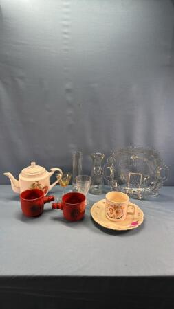 ASSORTMENT OF GLASS AND CHINA
