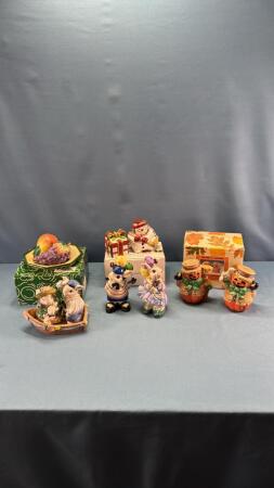 (5) SETS OF FITZ & FLOYD SALT & PEPPERS