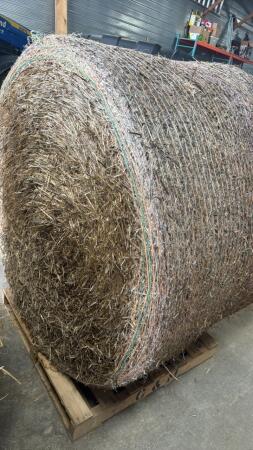 20 - 4X5 ROUND BALES OF CHOPPED STRAW