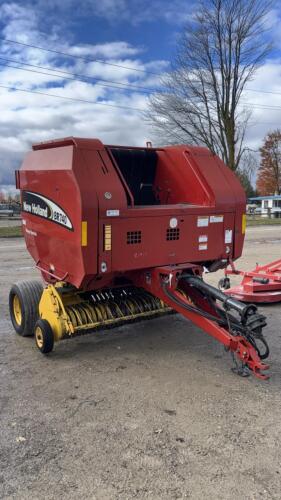 NEW HOLLAND BR740 SILAGE SPECIAL ROUND BALER