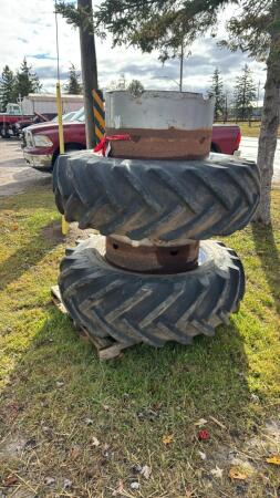 PAIR OF GOODYEAR 18.4-30 DUALS WITH SPACERS