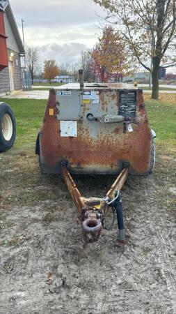 1998 LEROI 185CFM DIESEL AIR COMPRESSOR