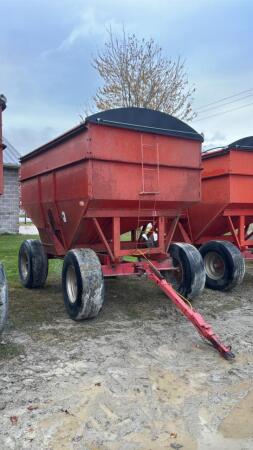 BRUNS 430 GRAVITY WAGON WITH TARP