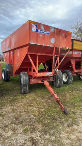 RJ EQUIPMENT 600 BU GRAVITY WAGON