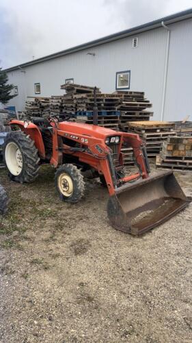 ALLIS CHALMERS 5020 4WD DIESEL TRACTOR