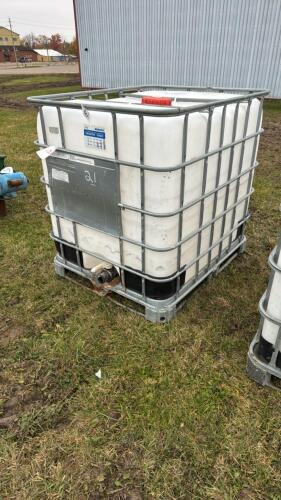 1000L POLY TOTE IN CAGE