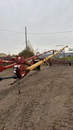 WESTFIELD MK100-71 PTO AUGER WITH SWING AUGER
