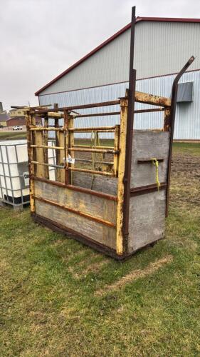 CATTLE SQUEEZE