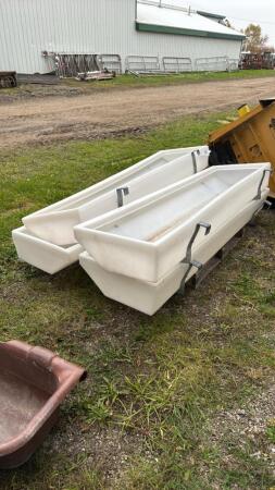 LOT OF 4 POLY OVER THE RAIL FEEDERS