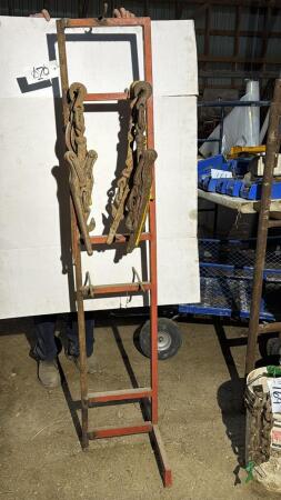 Chain Binders and Metal Stand