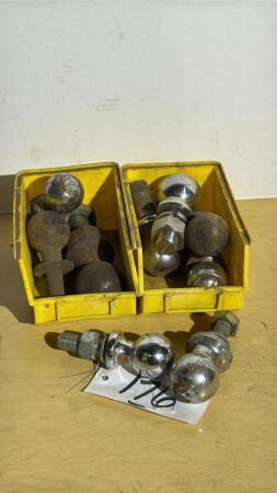 Quantity of Trailer Hitch Balls