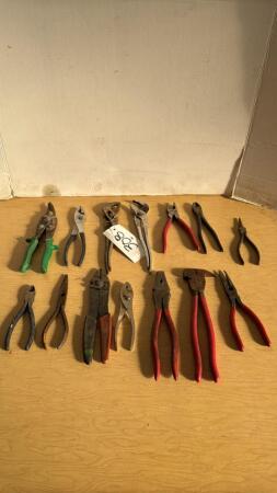 Plier Lot