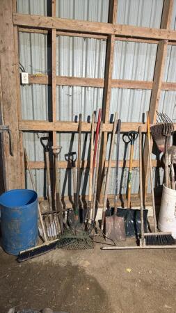 Garden Tool Lot
