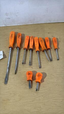 (10) Snap-on Screw Drivers