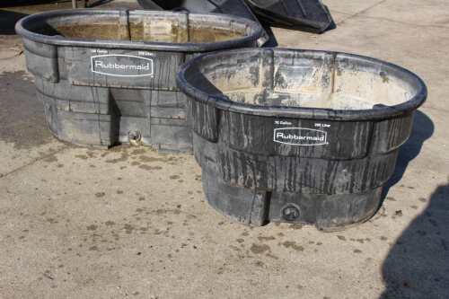 2 Rubbermaid Plastic Water Troughs, 70 and 100 Gallon