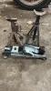 2.5T FLOOR JACK WITH PAIR OF AXLE STANDS
