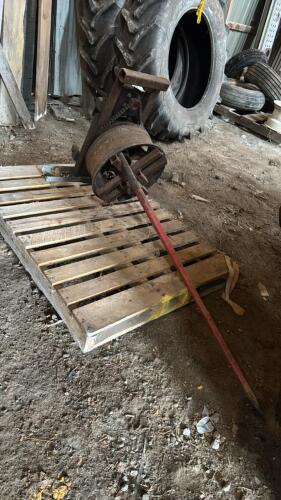 SHOPBILT HYDRAULIC DRIVE BALE UNROLLER