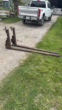 PAIR OF LONG FORKS