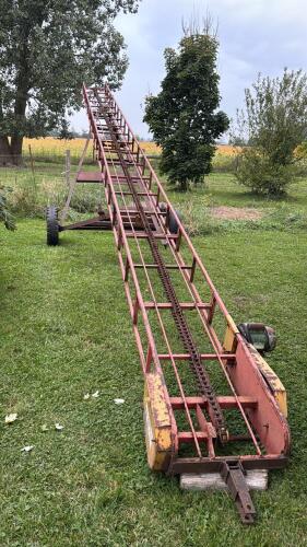FORAGE KING 40FT SKELETON BALE ELEVATOR