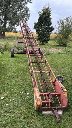 FORAGE KING 40FT SKELETON BALE ELEVATOR