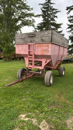 APPROX. 225BU GRAVITY WAGON