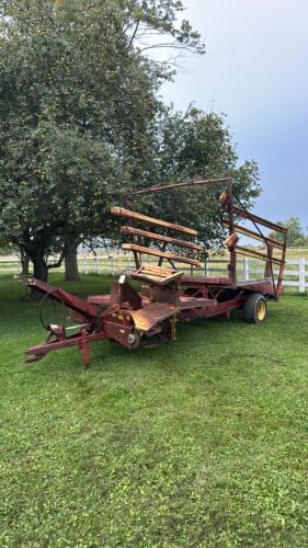 NEW HOLLAND SELF LOADING BALE WAGON