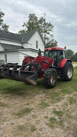 MCCORMICK MTX 125 MFWD WITH LOADER
