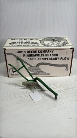 JOHN DEERE 100 YEARS WALKING PLOW