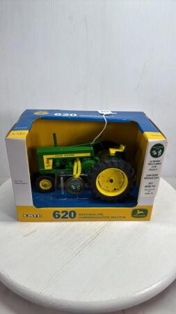 JOHN DEERE 620 NARROW