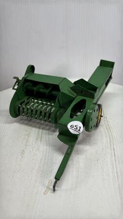 EARLY JOHN DEERE SQUARE BALER