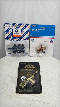 (3) 1/64 NEW HOLLAND IMPLEMENT LOT