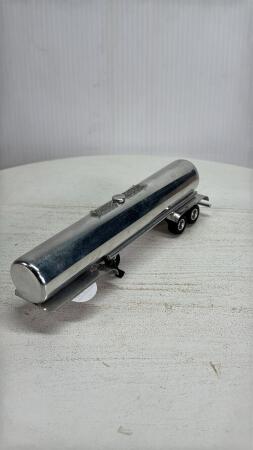 TANDEM TANK TRAILER
