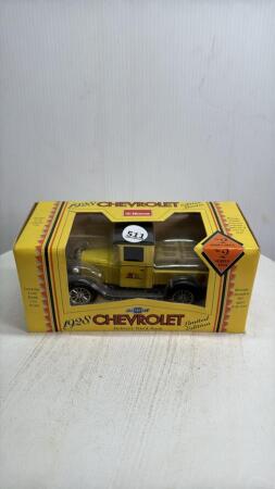 HOME HARDWARE 1928 CHEV DELIVERY TRUCK