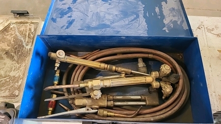 Torch Hoses and Heads in Tin Box