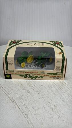 JOHN DEERE D TRACTOR 100 YEARS TWO TRACTOR SET