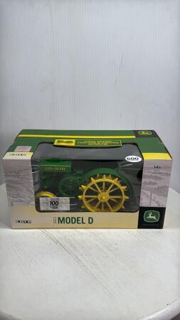 JOHN DEERE 1923 MODEL D TRACTOR