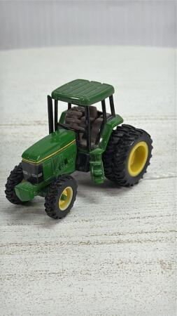 CUSTOM JOHN DEERE 7800 FWA TRACTOR